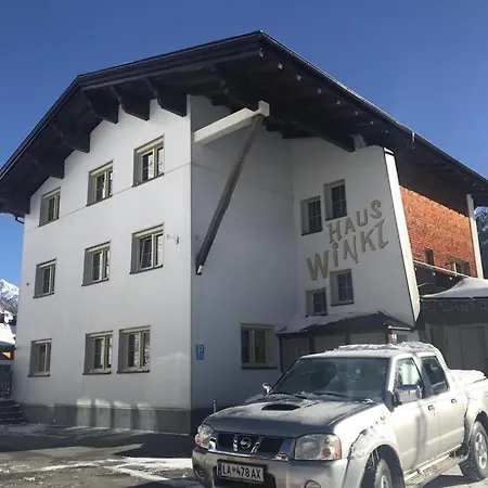 Haus Winkl شقة